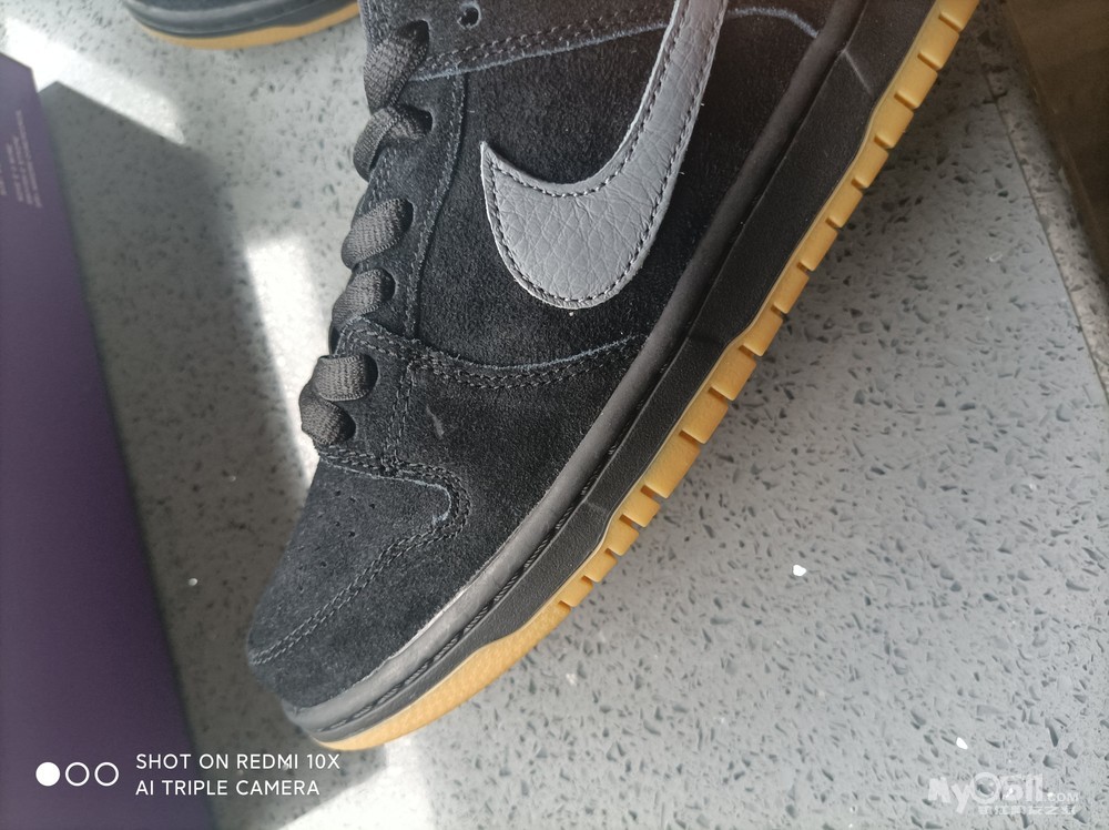 全新sb dunk 黑生胶41码